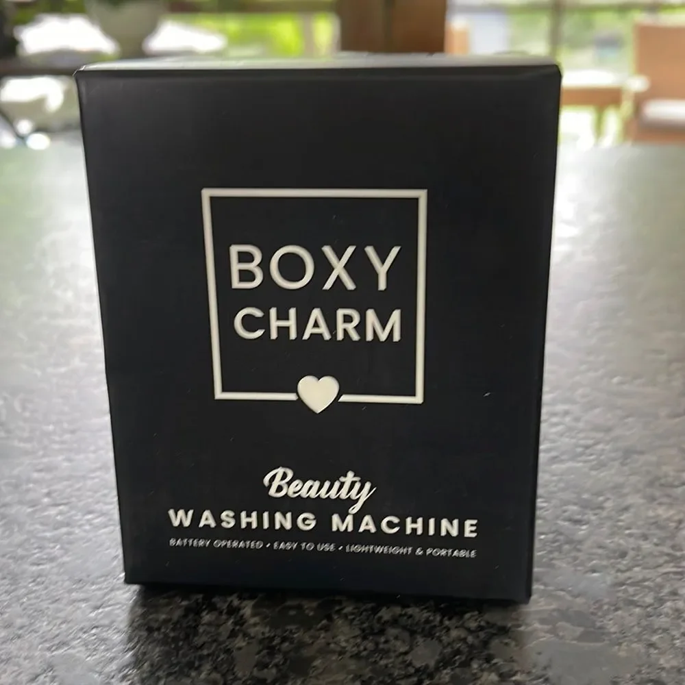 Boxycharm Beauty Washing Machine MSRP $40 BNIB wash brushes & blender sponges